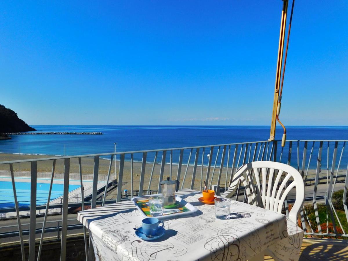Trilocale Con Meravigliosa Vista Mare, Levanto Exterior photo